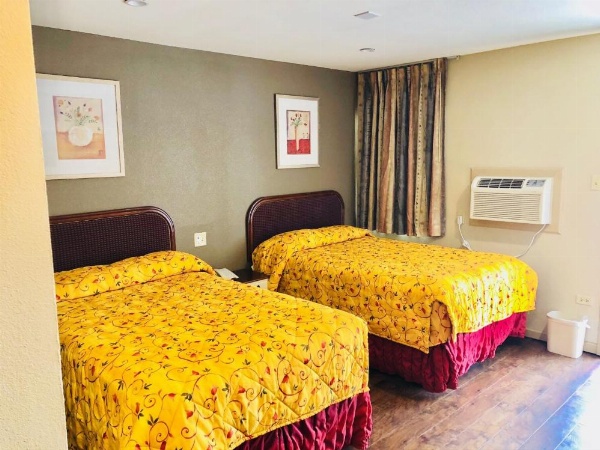 Sunset Inn Longview image 22